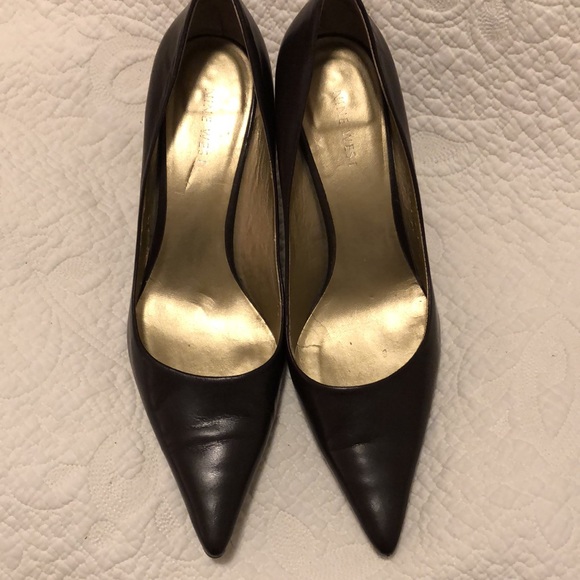 Nine West size 8.5 M brown heels. - Picture 4 of 16